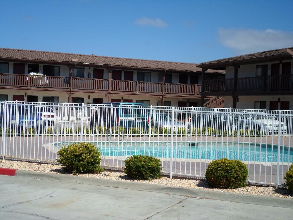 Ez 8 Motel Newark Exterior photo