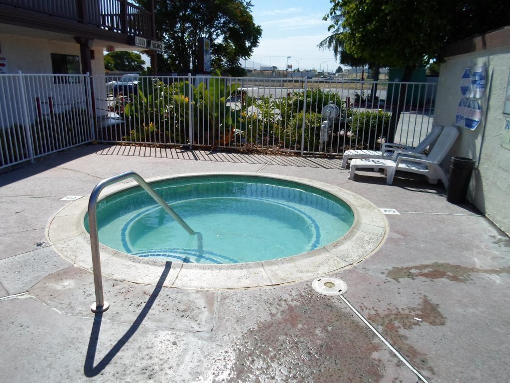 Ez 8 Motel Newark Exterior photo